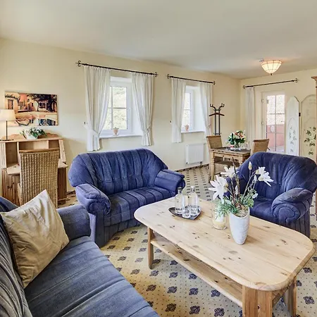 齐梦曼公寓式酒店 4*